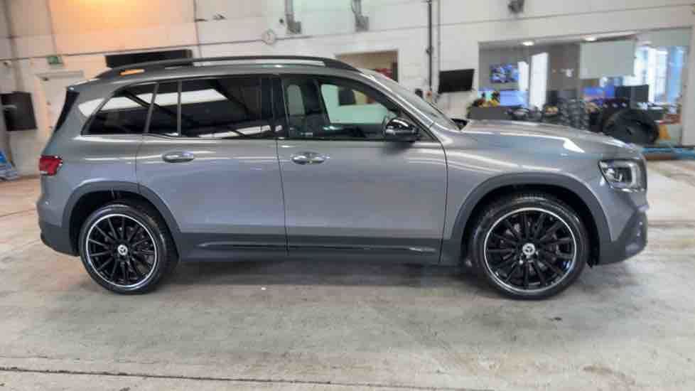 More views of Mercedes-Benz GLB