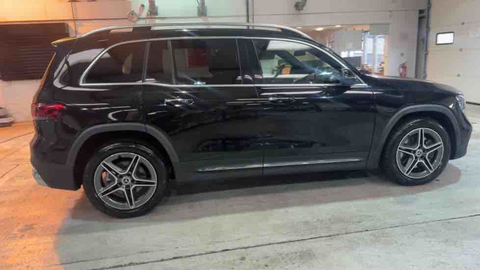 More views of Mercedes-Benz GLB