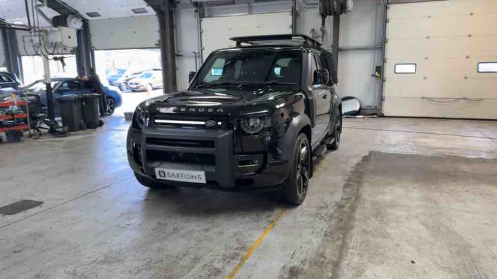 More views of Land Rover Defender 110