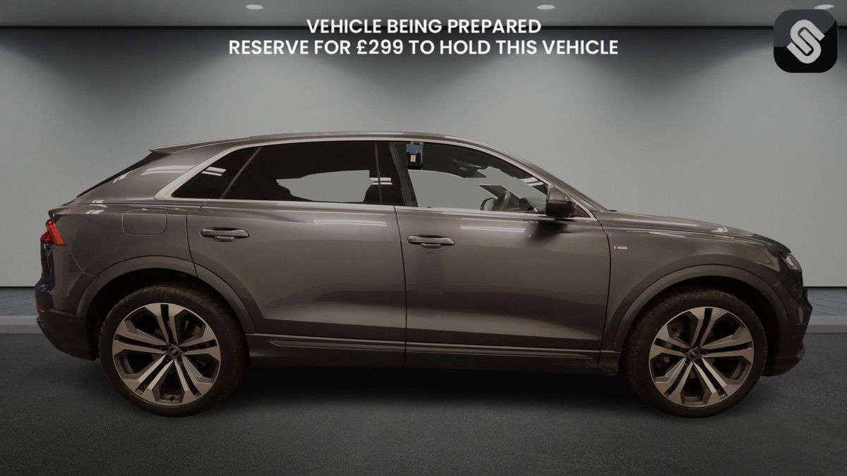 Audi Q8 Image 5