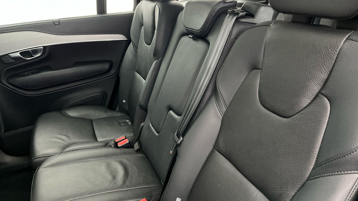 Volvo XC90 Image 8