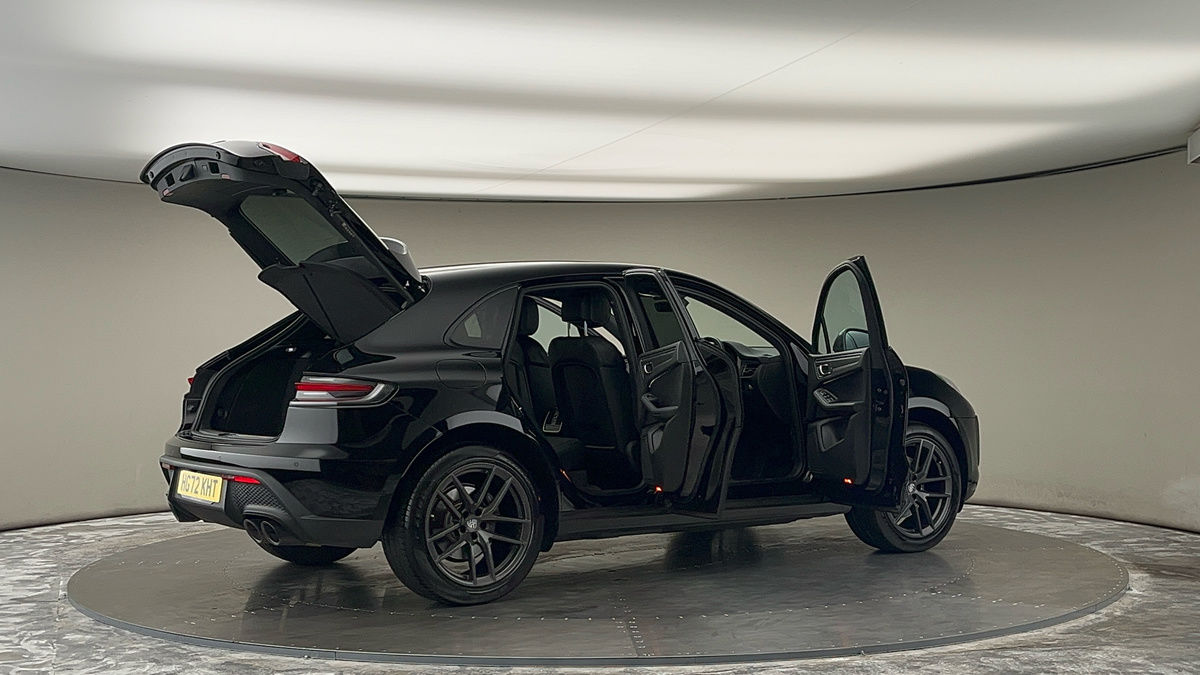 More views of Porsche Macan