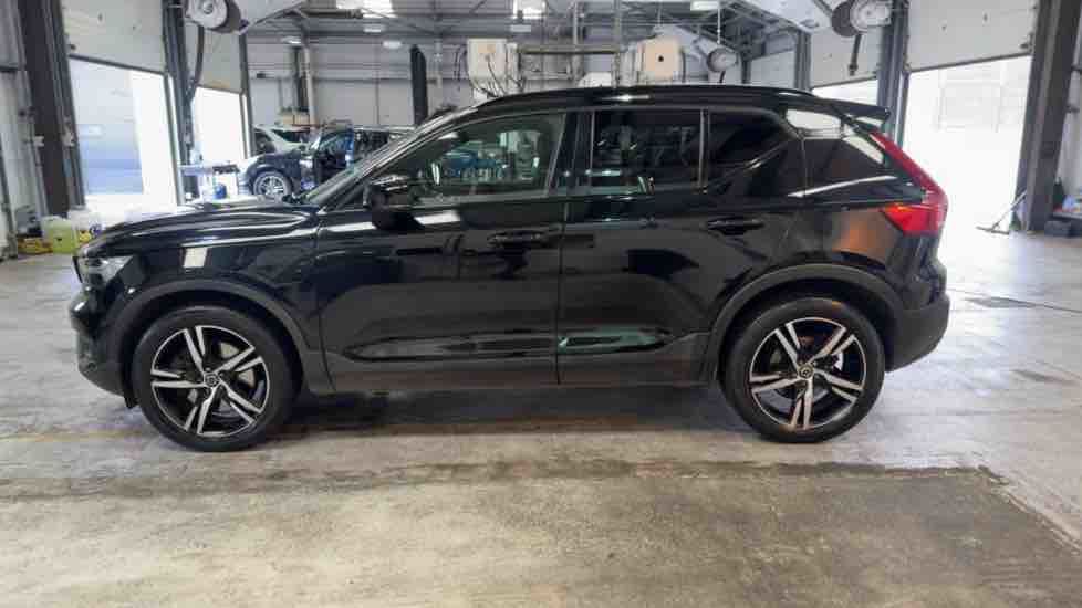 More views of Volvo XC40