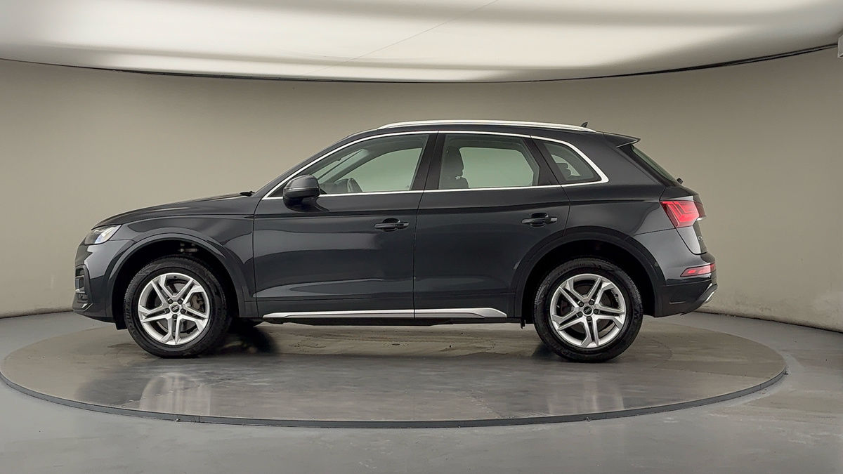 More views of Audi Q5