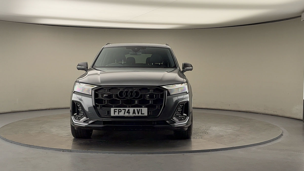 Audi Q7 Image 3