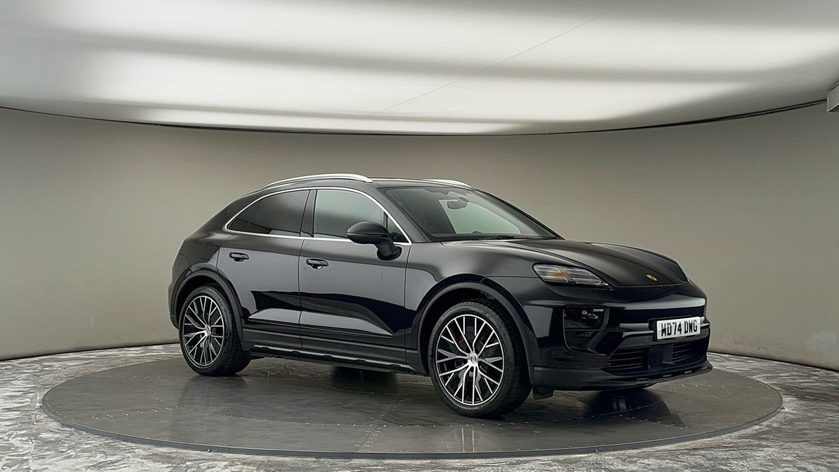 More views of Porsche Macan
