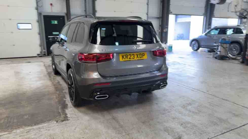 More views of Mercedes-Benz GLB