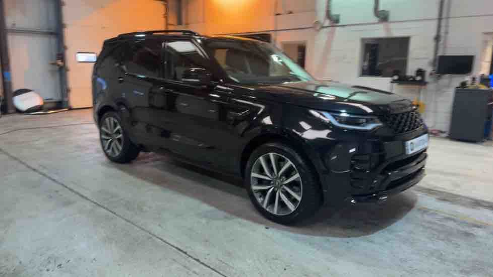 More views of Land Rover Discovery