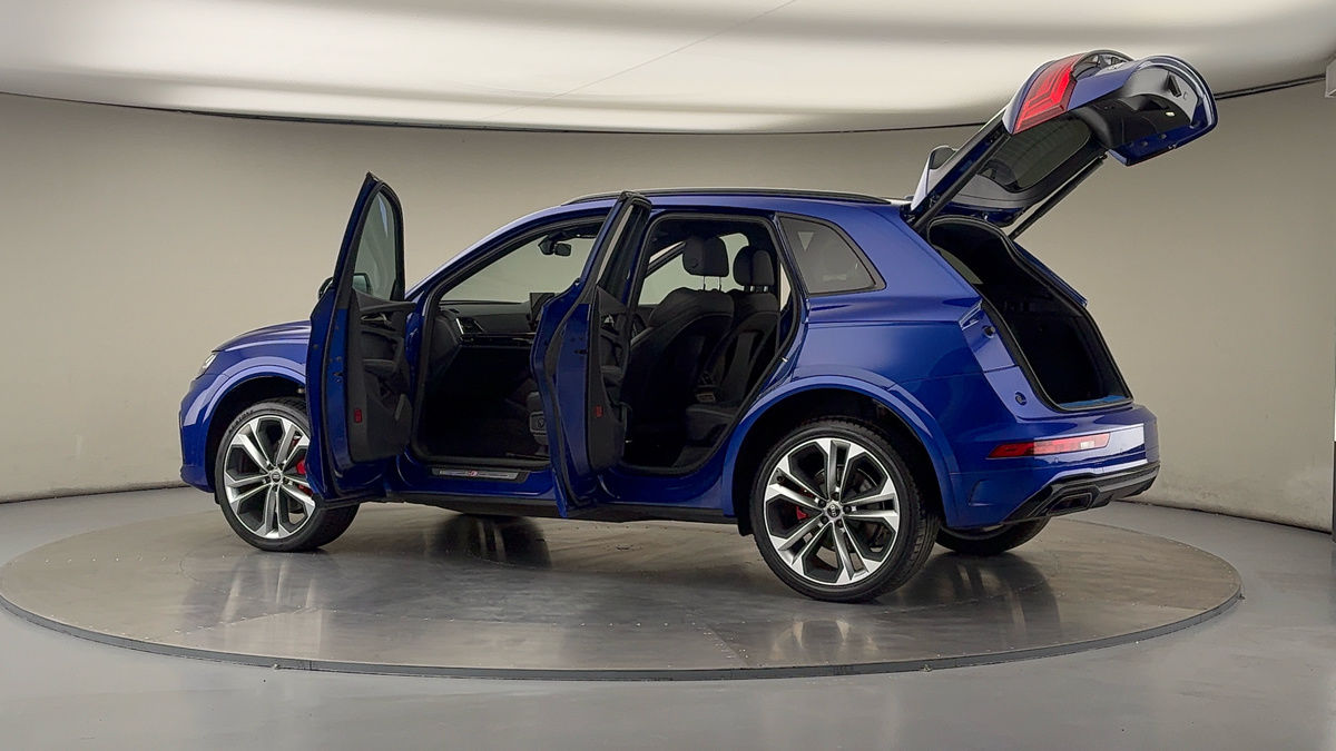 More views of Audi Q5