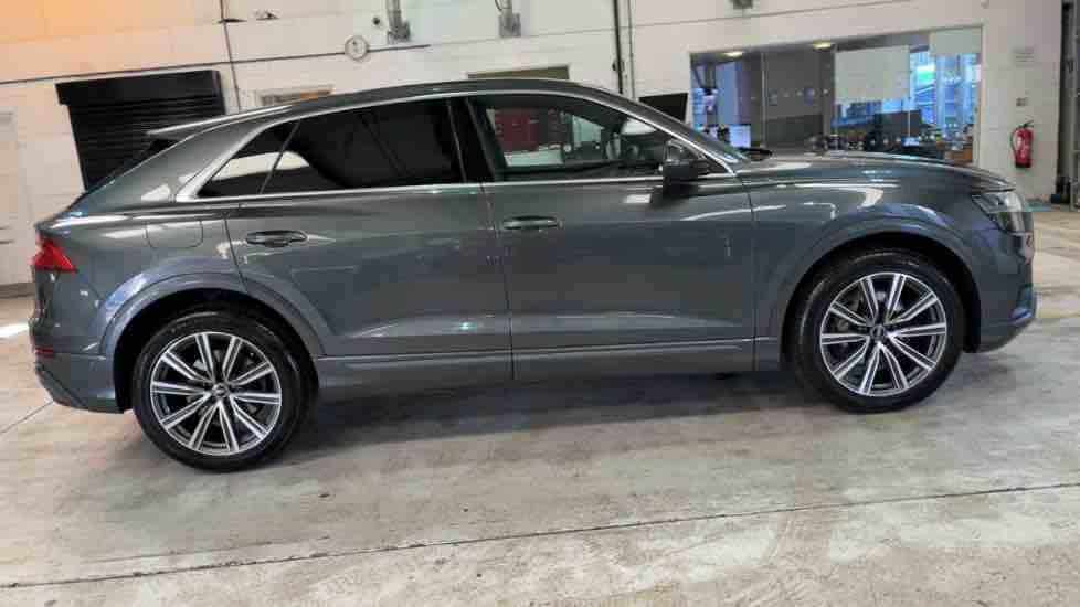 More views of Audi Q8