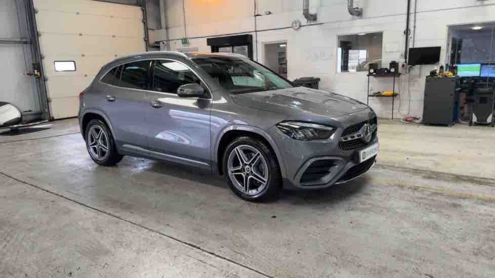More views of Mercedes-Benz GLA