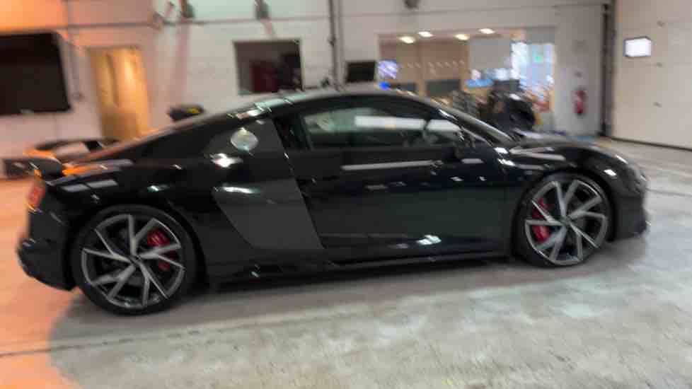 More views of Audi R8