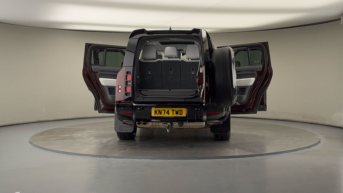 More views of Land Rover Defender 130