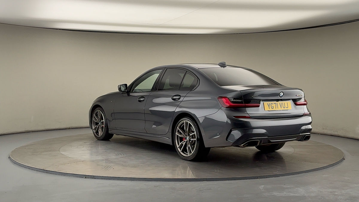 BMW 3 Series Image 2