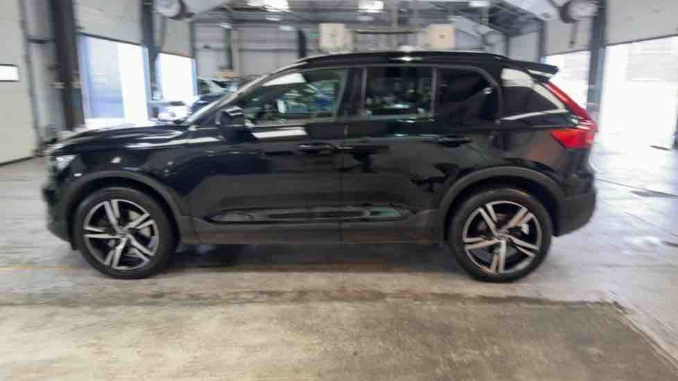 More views of Volvo XC40