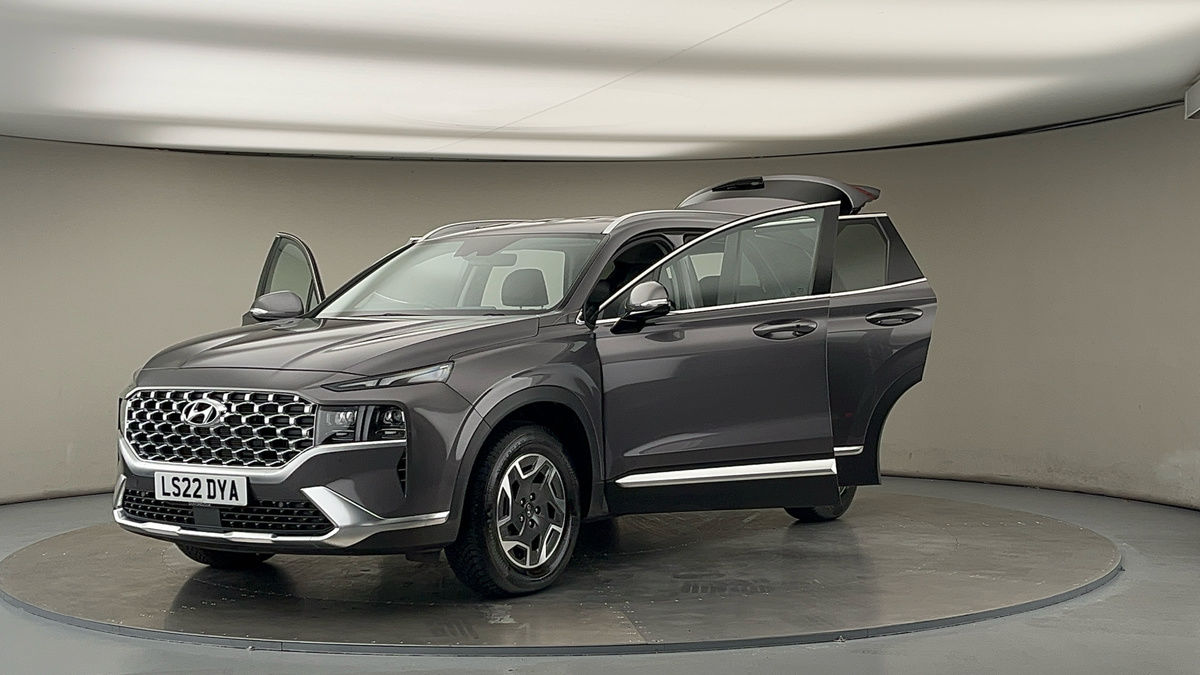 More views of Hyundai Santa Fe