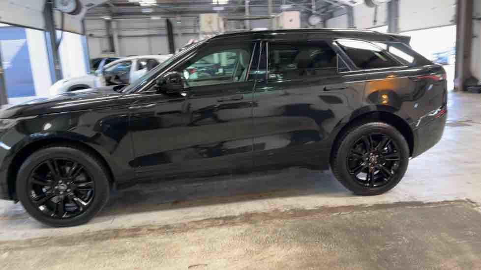 More views of Land Rover Range Rover Velar