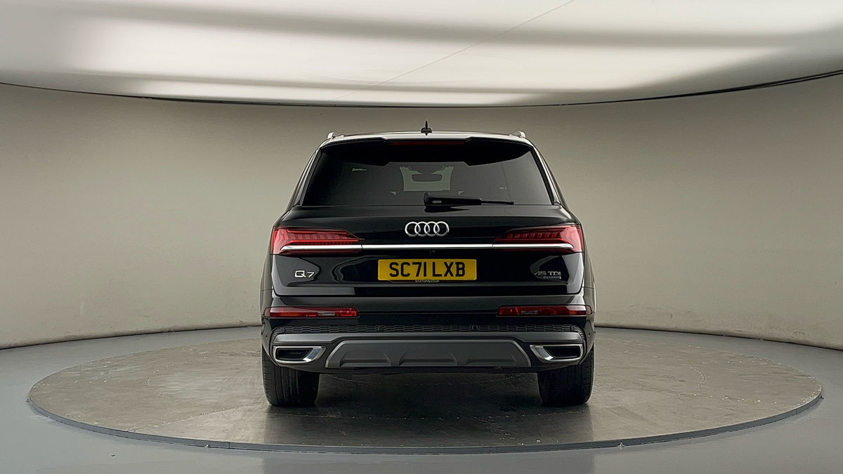 Audi Q7 Image 4