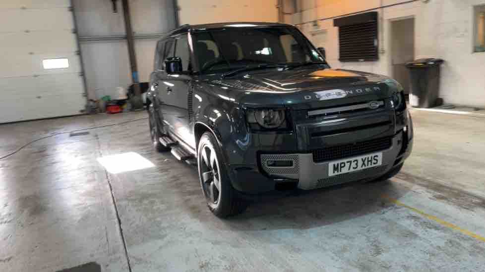 More views of Land Rover Defender 110