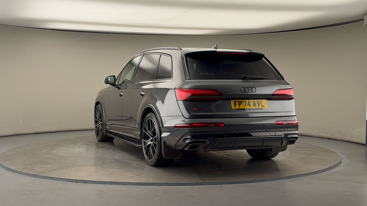 More views of Audi Q7