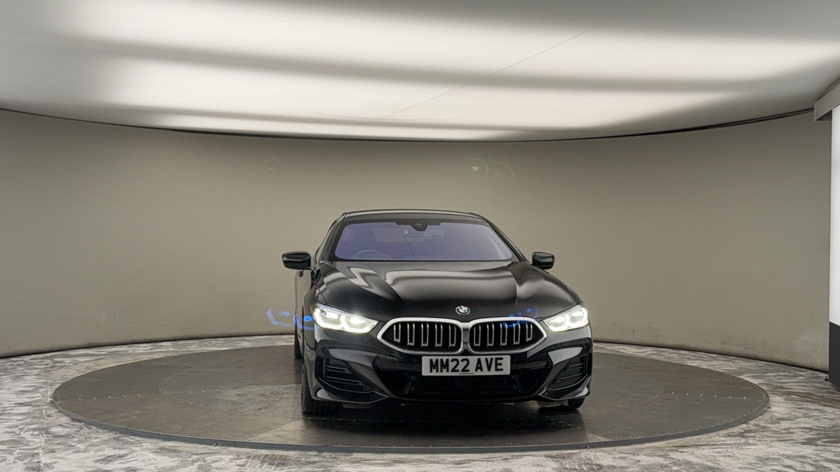 BMW 8 Series Image 22
