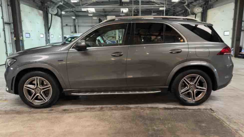 More views of Mercedes-Benz GLE