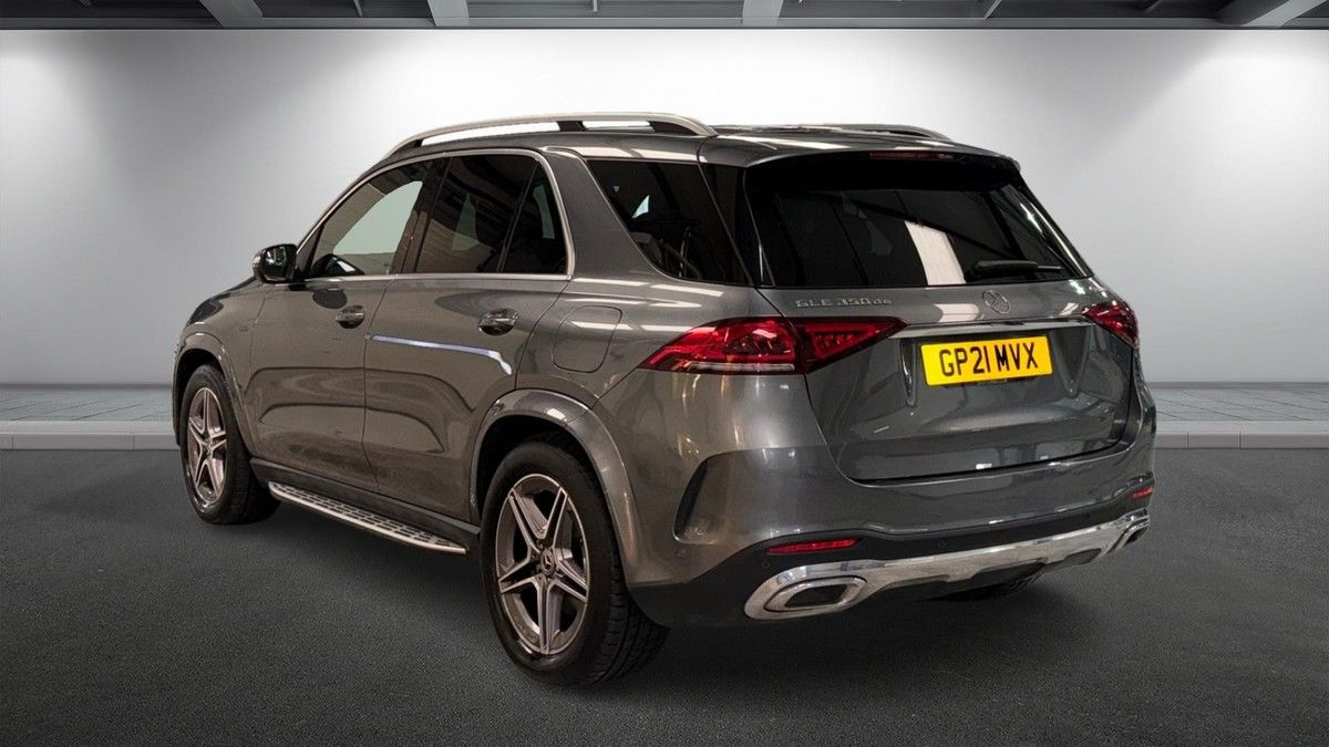 Mercedes-Benz GLE Image 2