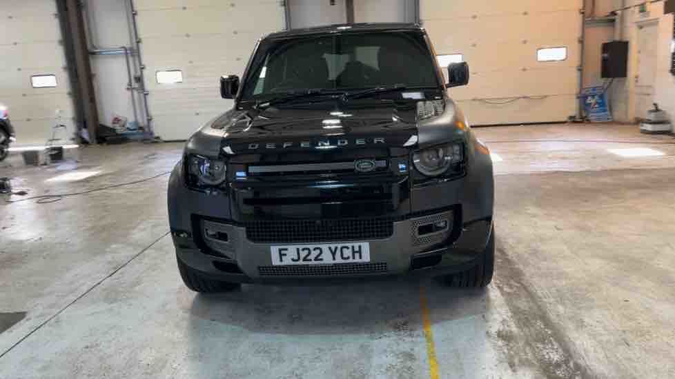 More views of Land Rover Defender 110