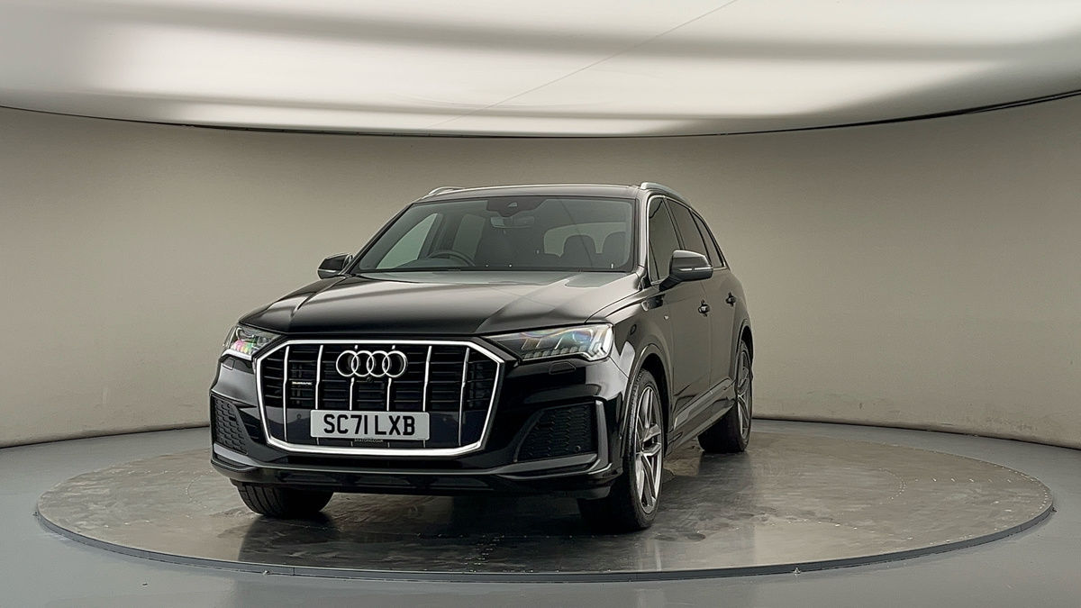 More views of Audi Q7