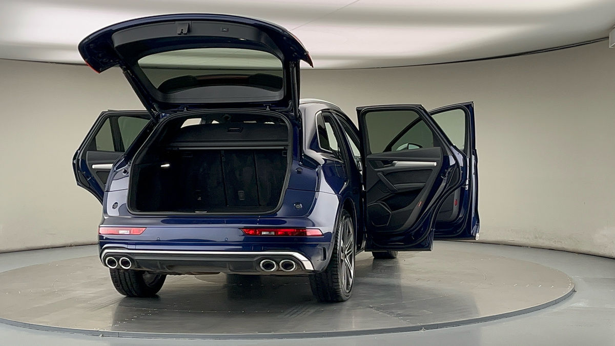 More views of Audi SQ5