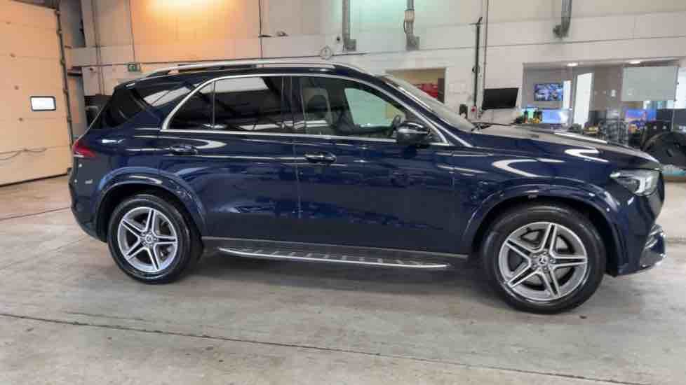 More views of Mercedes-Benz GLE