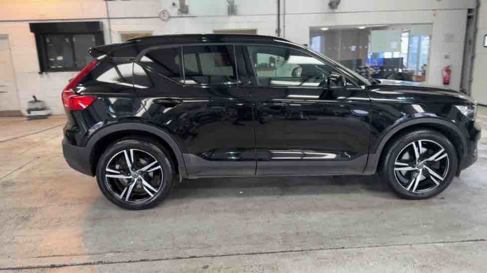 More views of Volvo XC40