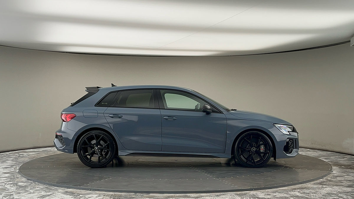 Audi RS3 Image 16