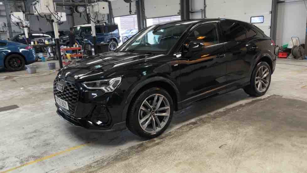 More views of Audi Q3