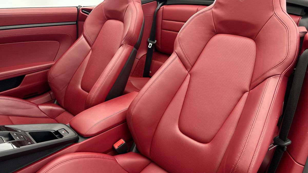 Porsche 911 Image 7