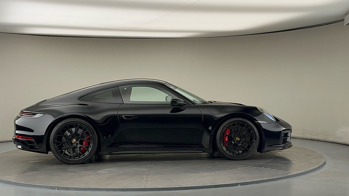 Porsche 911 Image 16
