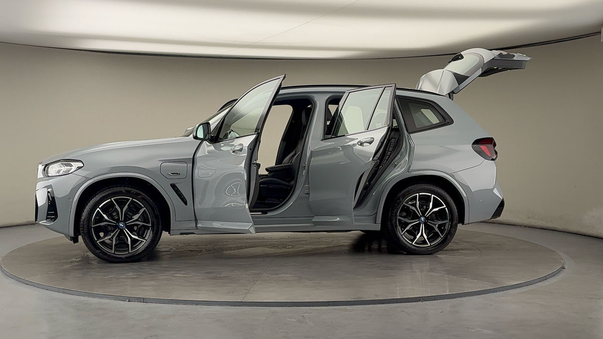 More views of BMW X3