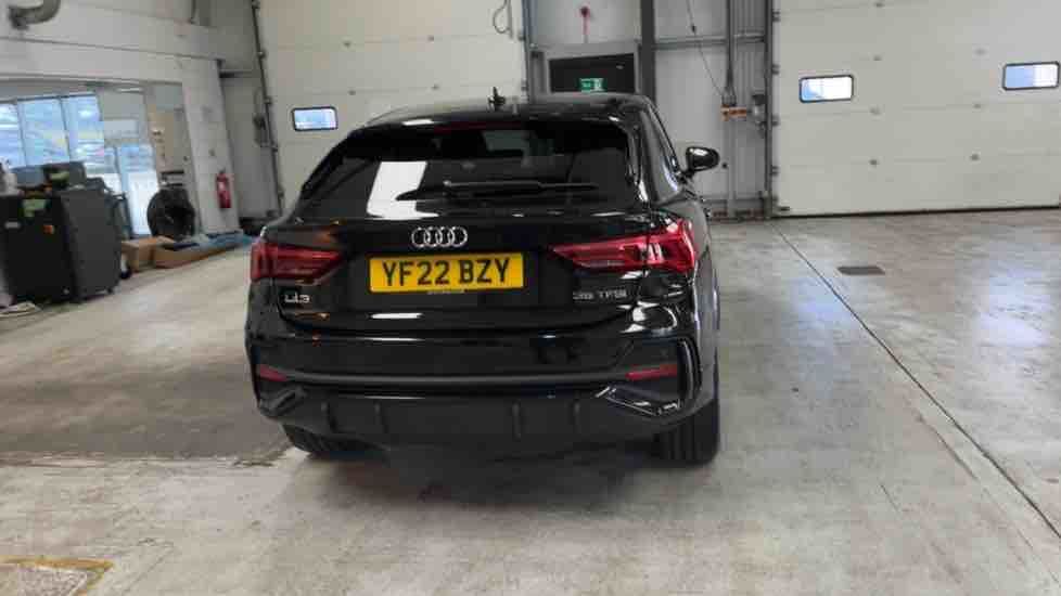 More views of Audi Q3
