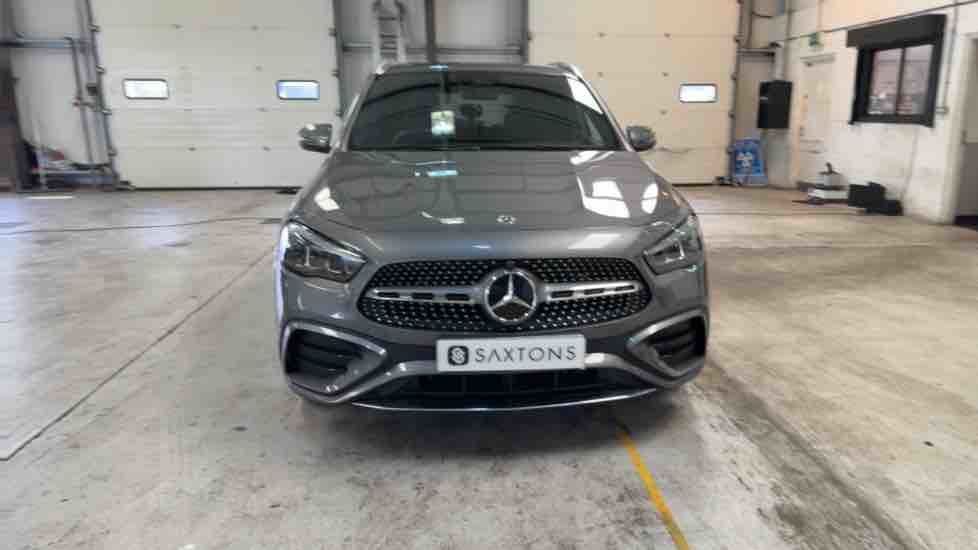 More views of Mercedes-Benz GLA