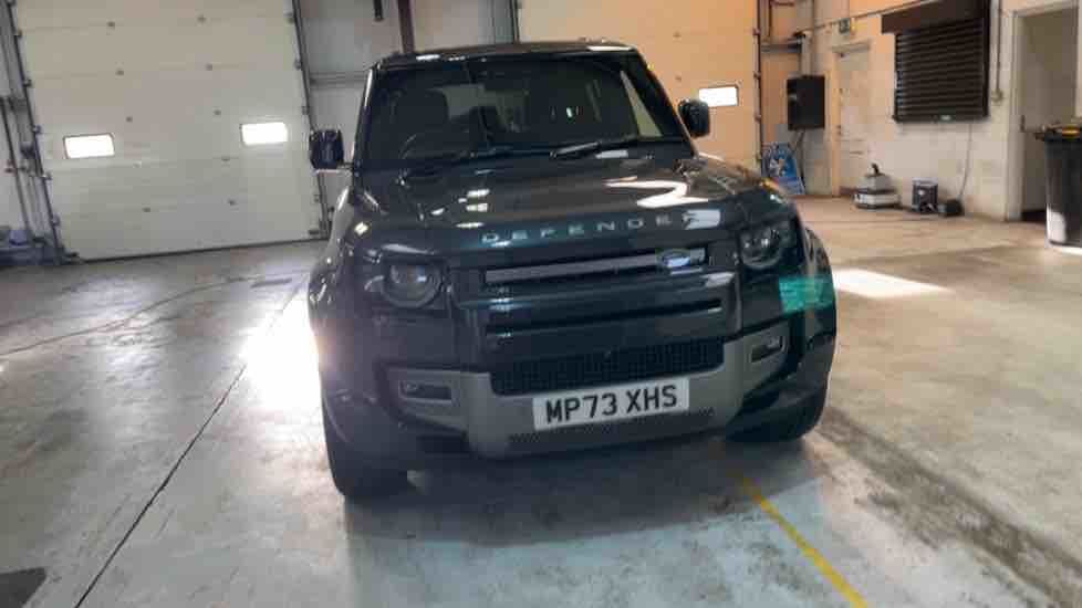 More views of Land Rover Defender 110