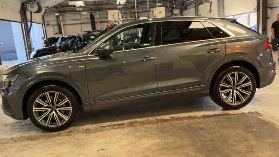 More views of Audi Q8