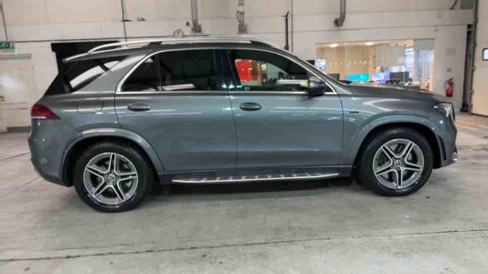 More views of Mercedes-Benz GLE