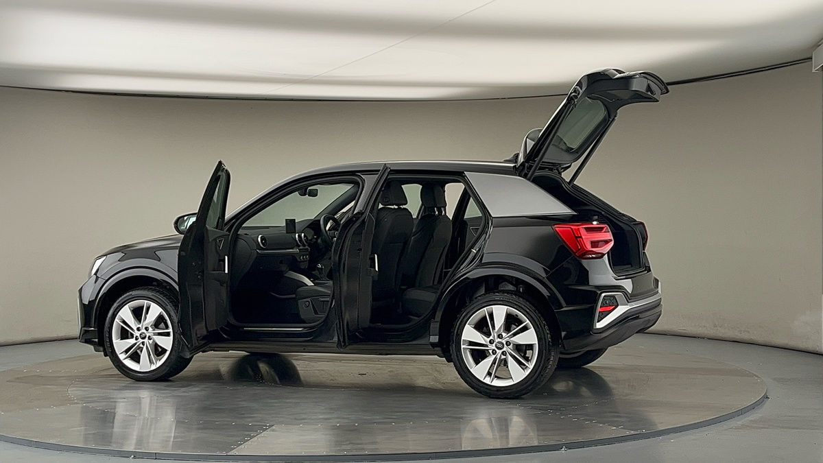 More views of Audi Q2