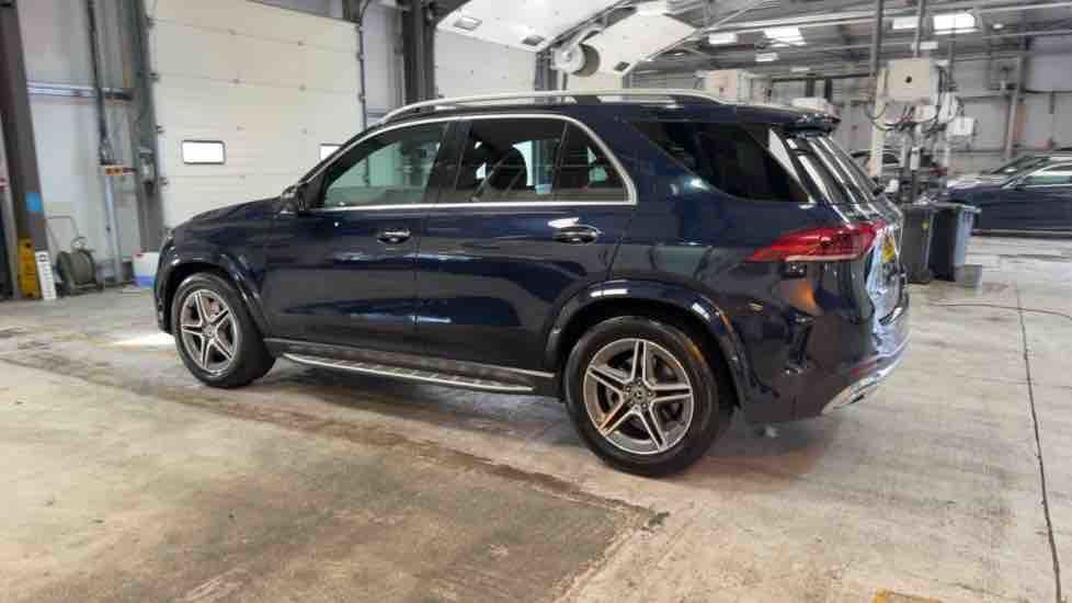 More views of Mercedes-Benz GLE
