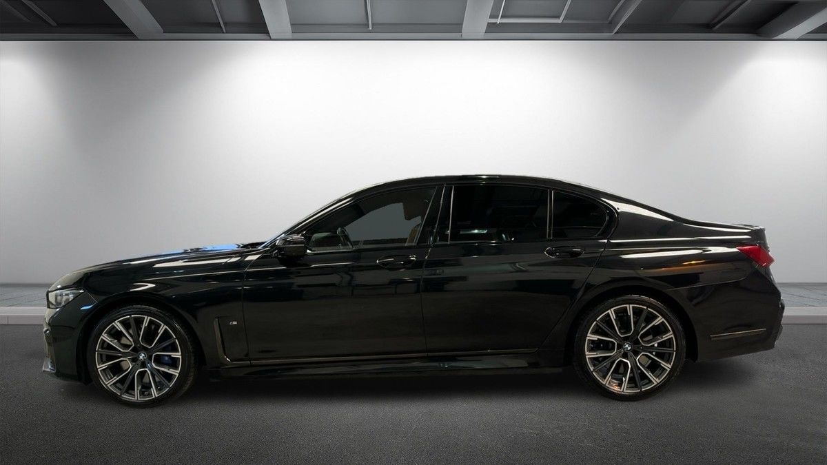 BMW 7 Series Image 15