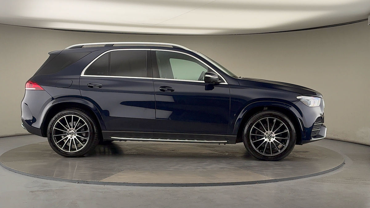 More views of Mercedes-Benz GLE