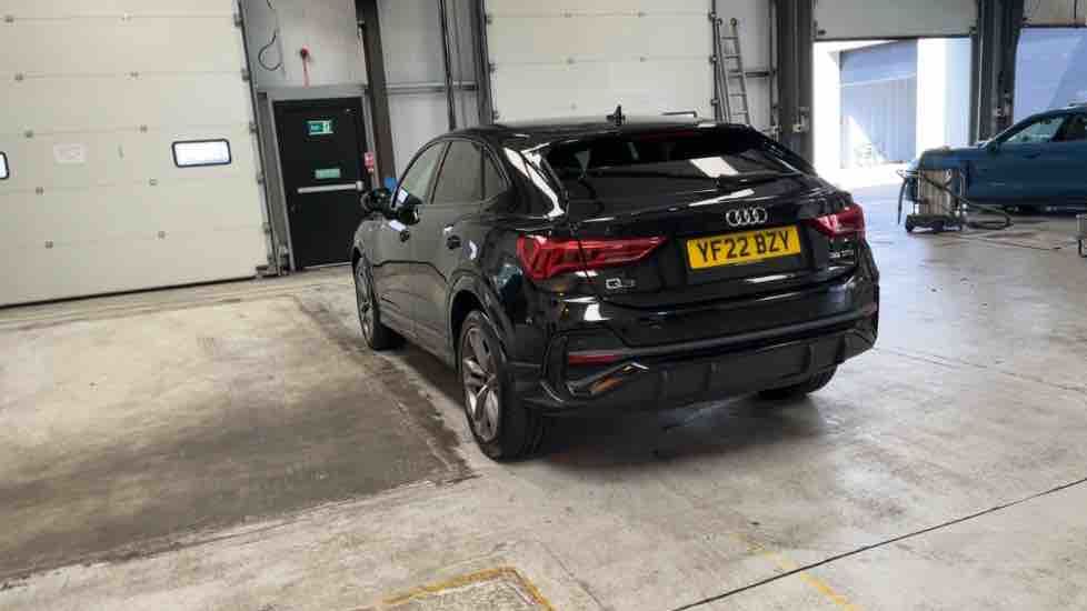 More views of Audi Q3
