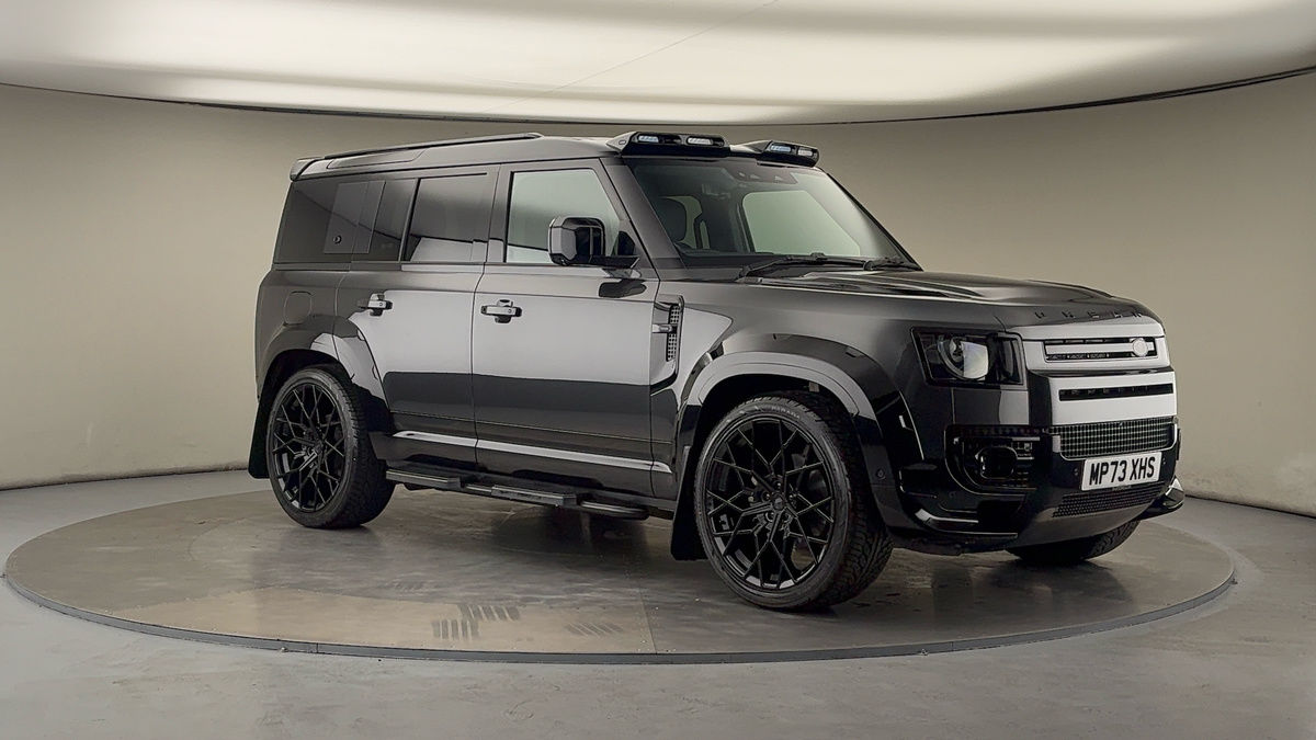 More views of Land Rover Defender 110
