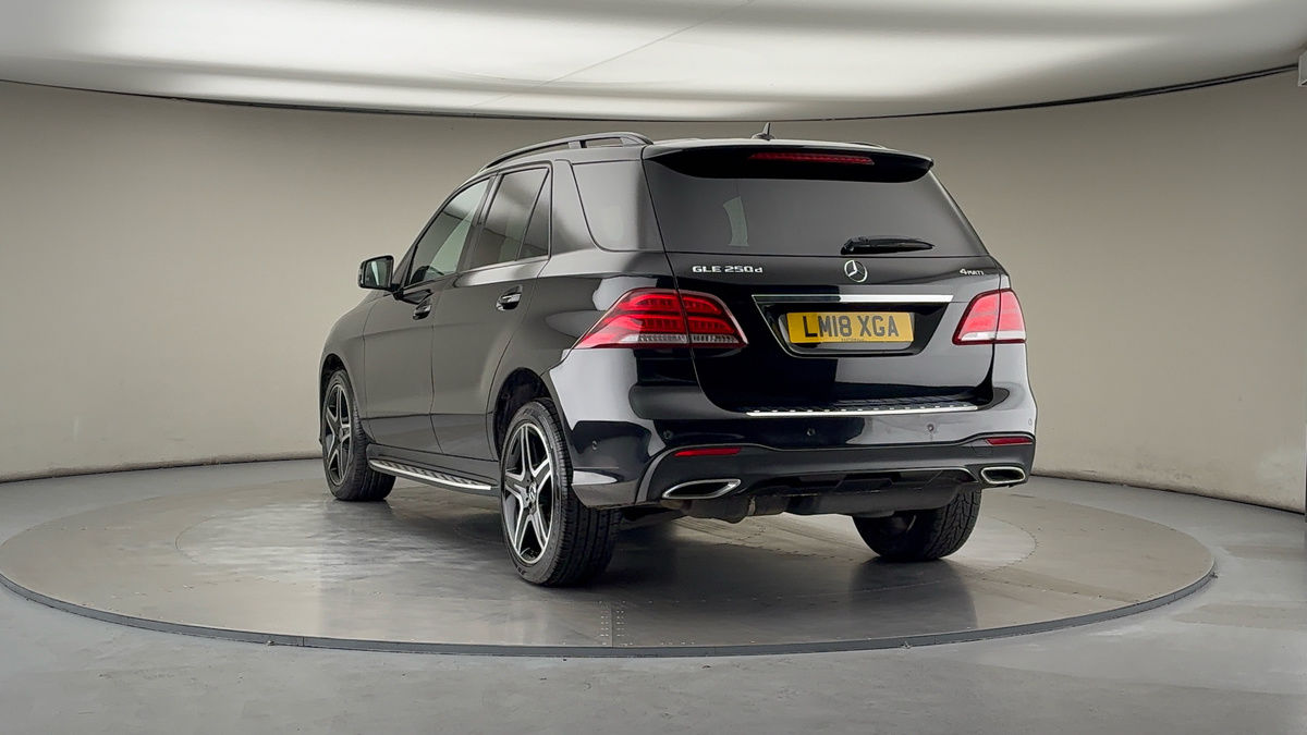 More views of Mercedes-Benz GLE
