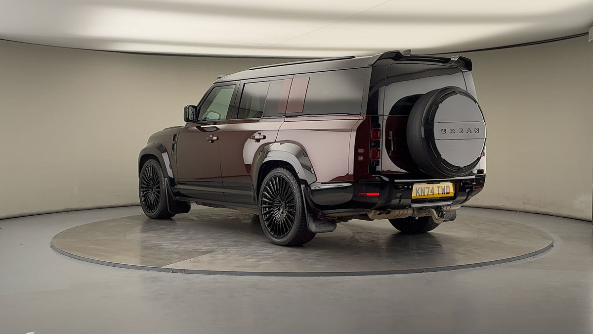 Land Rover Defender 130 Urban Image 2
